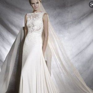 Pronovias Oseleta Wedding Dress